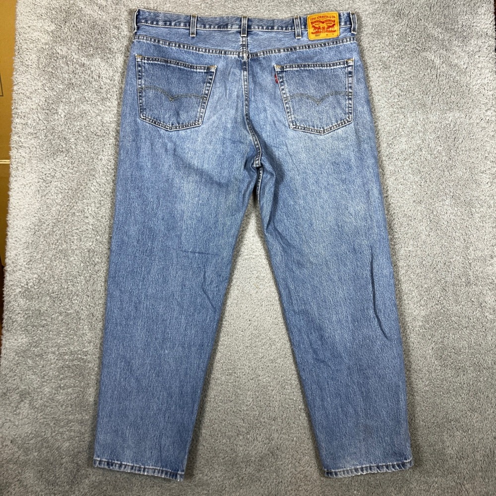 Levi's 550 Relaxed Fit Jeans Mens 44x32 Blue Excellent Tapered Leg Denim - Picture 4 of 9